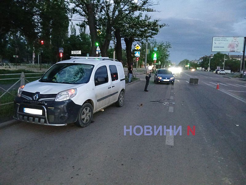 Renault сбил пешехода в Николаеве: пострадавший в тяжелом состоянии