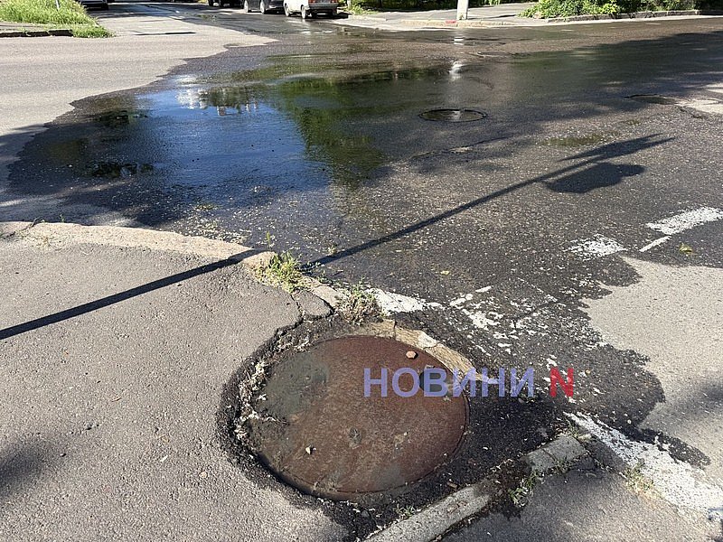 Центр Миколаєва заливає стічними водами
