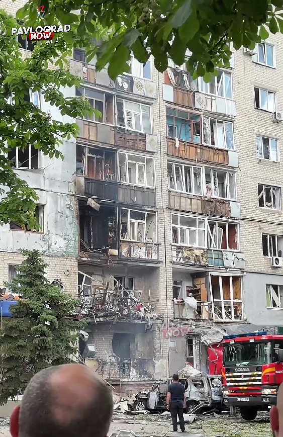 В Днепропетровской области после обстрела повреждены жилые дома: есть погибший и раненые, среди них ребенок