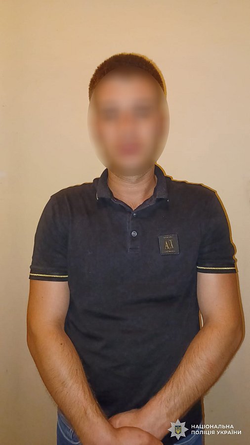 У Львові затримали чоловіка, який наїхав на поліцейського та втік