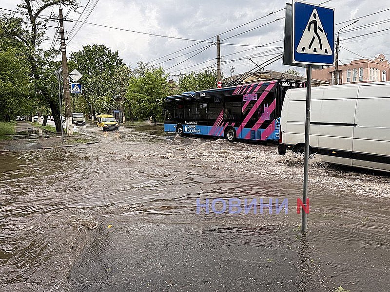 На Миколаївську область знову насувається гроза, - синоптики