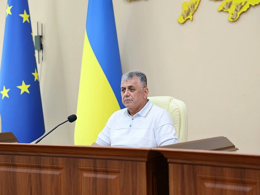 На Дніпропетровщині місцевий фермер напав з ножем на мера П'ятихаток Галіла Ісаєва. Фото з інтернету