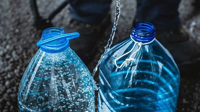 У Миколаєві після ремонту відновили роботу точок видачі води. Фото ілюстративне