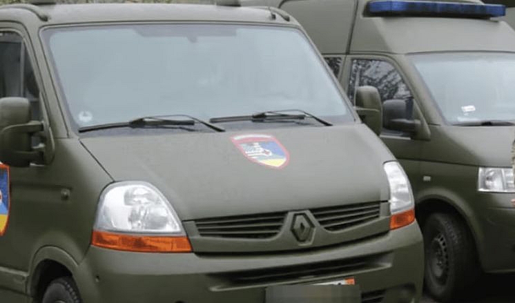 Автомобіль ТЦК з'їхав з дороги у кювет в Одеській області. Фото ілюстративне