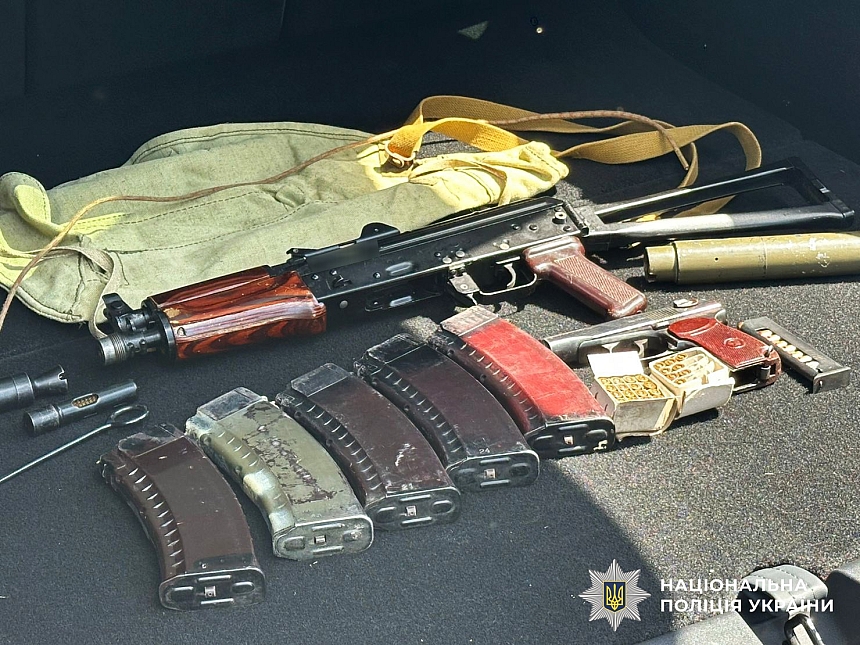 Незаконна торгівля зброєю в Миколаєві: затримано місцевого мешканця