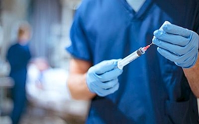 У Чернігові жінка померла після косметологічної процедури. Фото ілюстративне