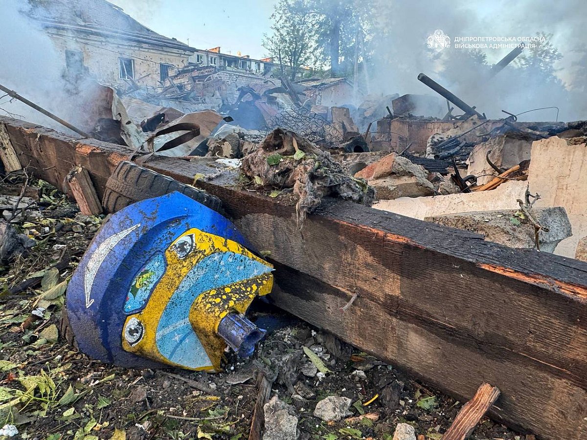Ночной удар по Днепру: разрушен дом, пятеро погибших и десятки раненых