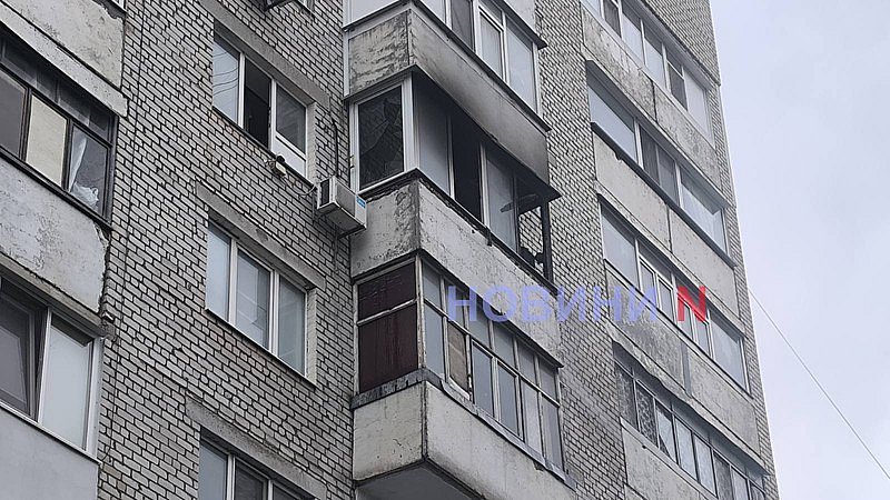В Николаеве горела квартира в многоэтажке (видео)