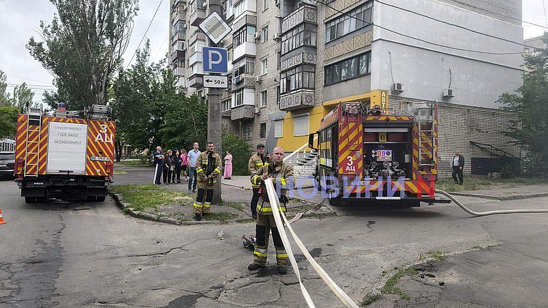 У Миколаєві горіла квартира у багатоповерхівці (відео)