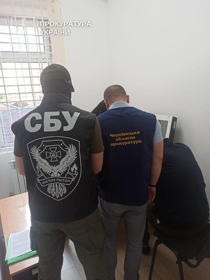 На українсько-румунському кордоні вилучили майже 1,7 кг психотропу під виглядом автохімії