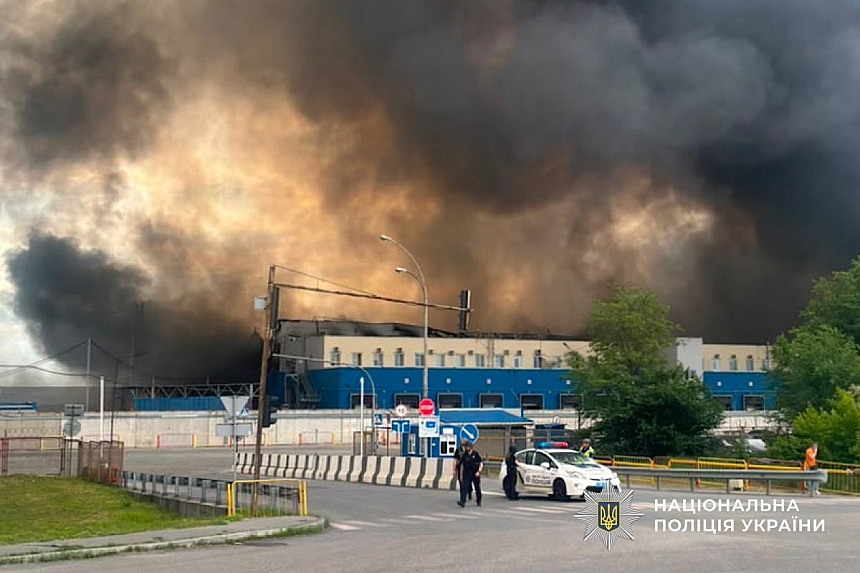 На Дніпропетровщині внаслідок ворожої атаки травмовано більше десяти людей. Фото: ГУ НП в Дніпропетровській області