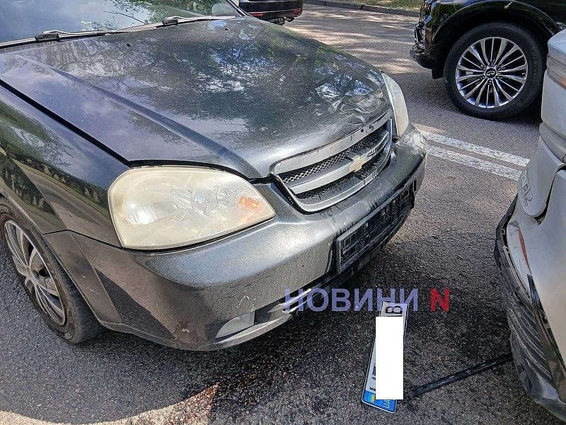 На проспекте в Николаеве «Шевроле» врезался в «Хонду»