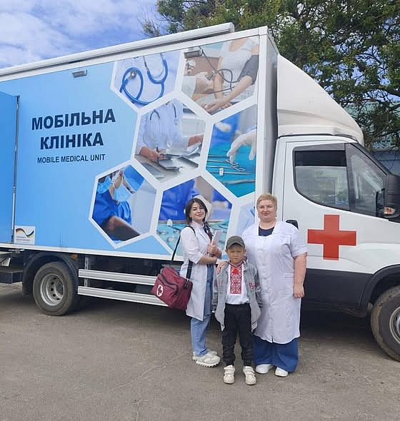 На Миколаївщині людей вперше вакцинували у виїзній клініці. Фото: Миколаївський обласний центр контролю та профілактики хвороб МОЗ України