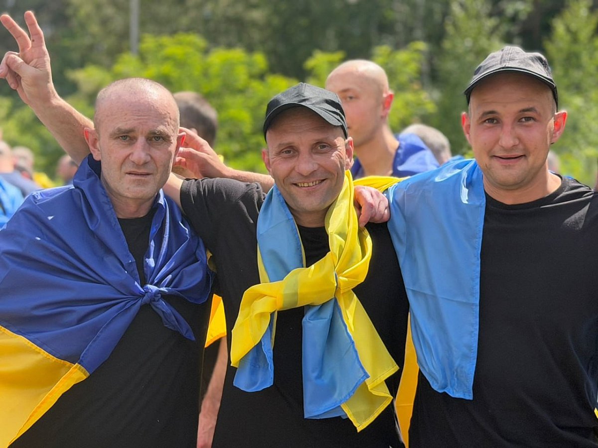 Домой возвращаются защитники Украины - Зеленский сообщил о новом обмене (видео)