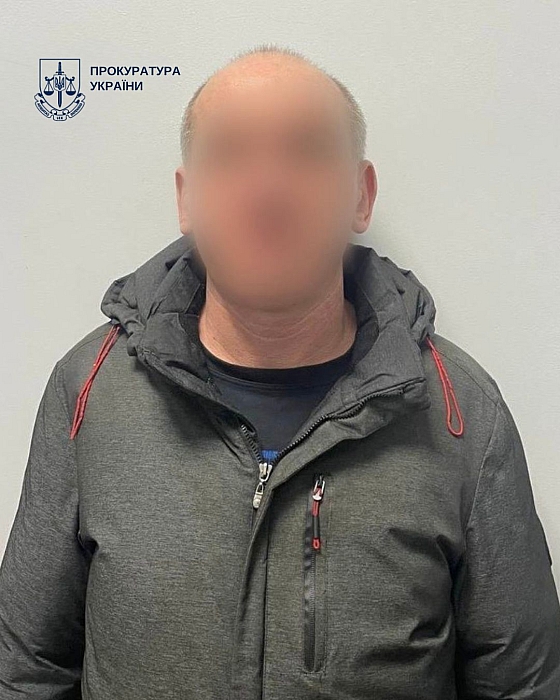 У Києві чоловік споїв та зґвалтував двох неповнолітніх хлопців. Фото: Київська міська прокуратура