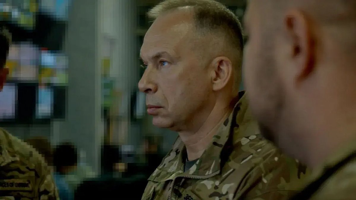 На юге Украины РФ сосредоточила более 140 тысяч военных, - Сырский