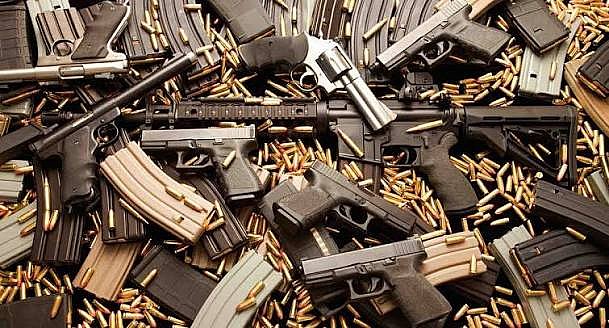 Жители Николаевщины зарегистрировали сотни автоматов и десятки тысяч боеприпасов