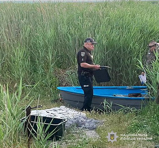 На Николаевщине браконьеры попались с уловом во время ночного рейда