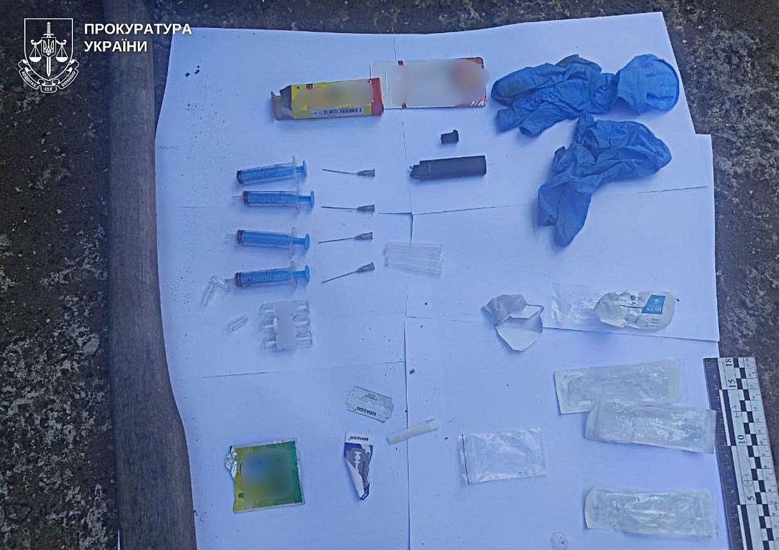 19-летний житель Полтавщины притворился девушкой и подарил морпеху отравленный алкоголь: военный умер