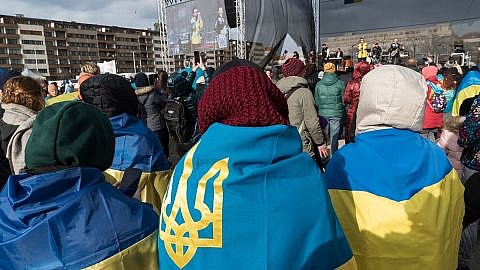 ООН: понад 9,6 млн українців залишаються біженцями та переселенцями через війну