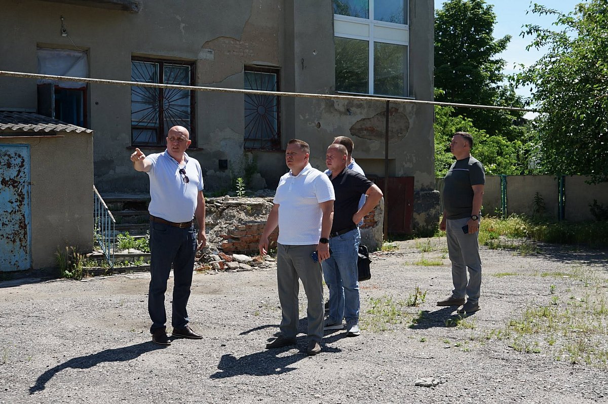  Освіта, інфраструктура та розвиток: Антон Табунщик відвідав Новобузьку громаду