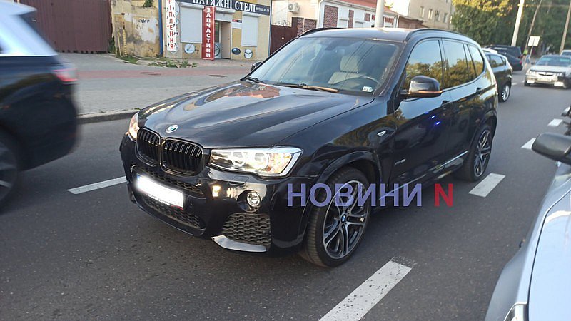 В центре Николаева пробка: столкнулись два BMW