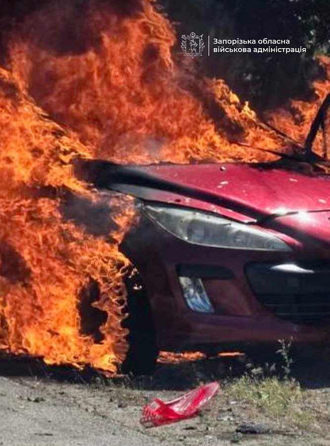 Российский FPV-дрон атаковал авто в Запорожской области: погибла пенсионерка, четверо человек ранены