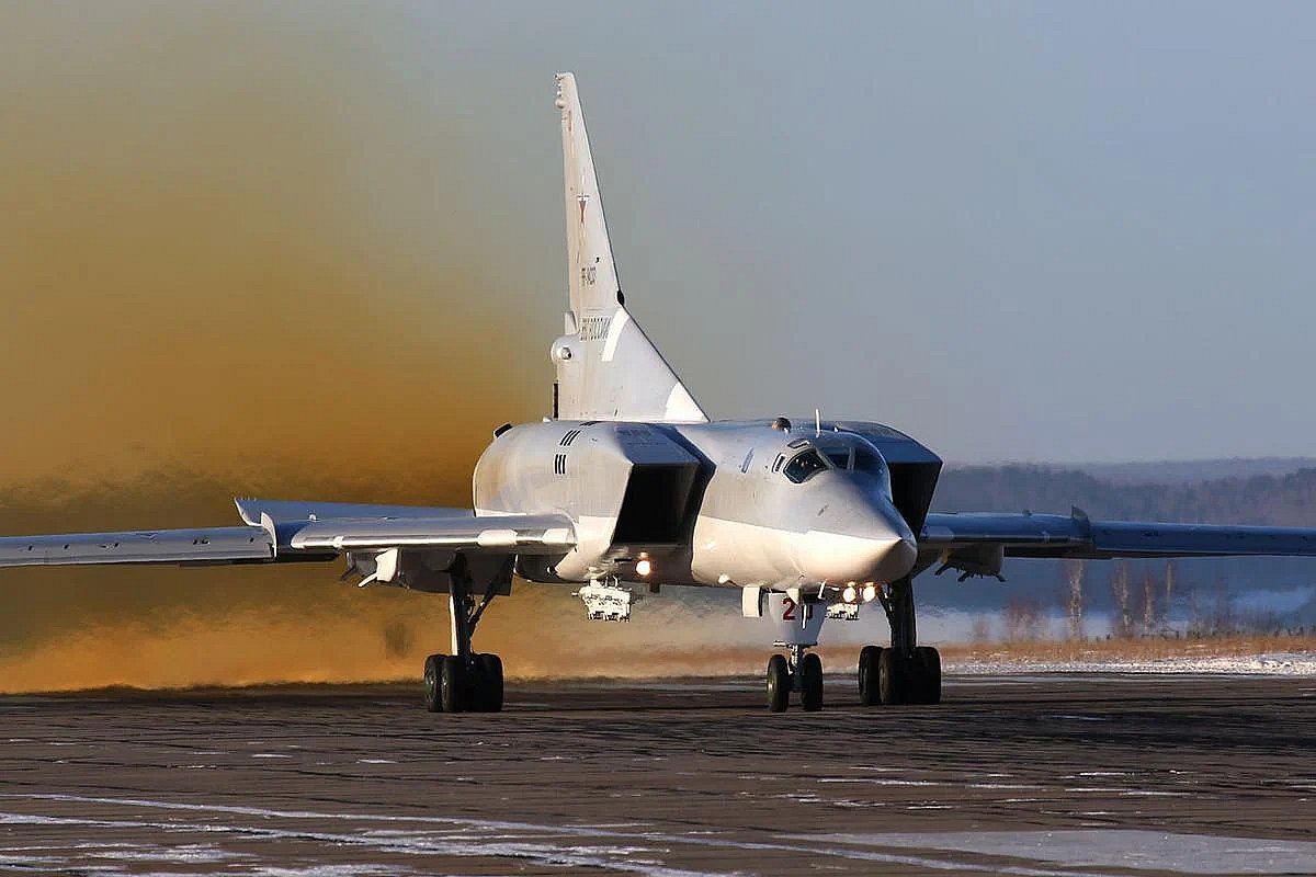 У РФ розбився стратегічний бомбардувальник Ту-22М3