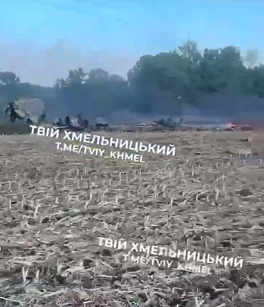 В Хмельницкой области разбился военный самолет, - СМИ