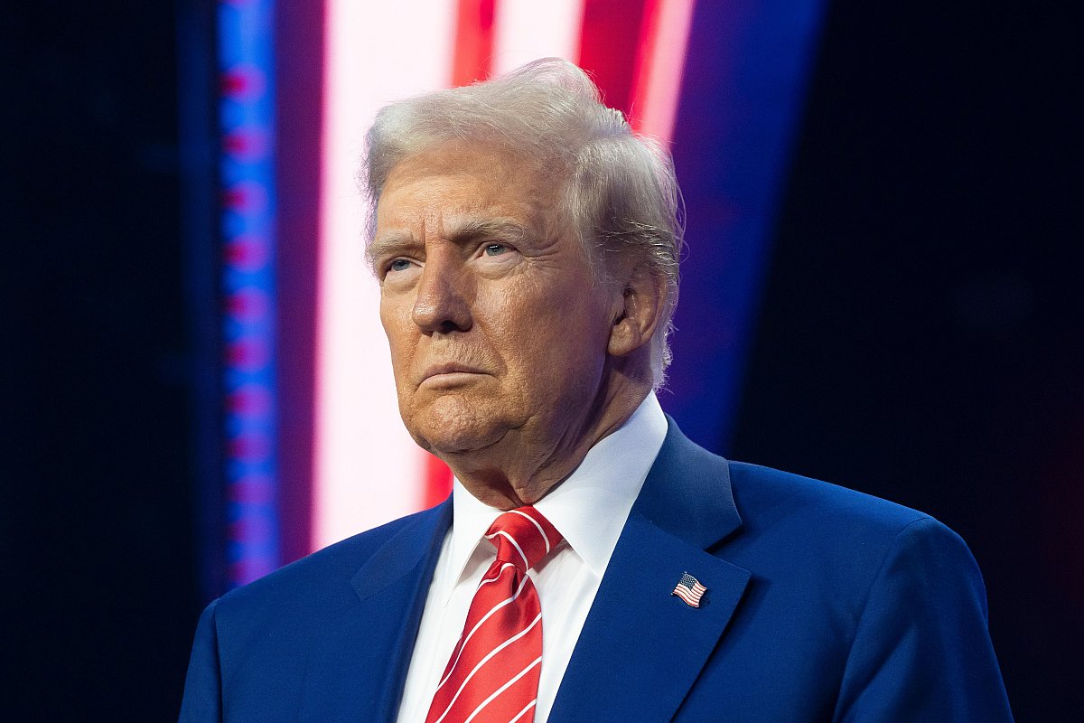 Трамп заявил, что Украина "довольно хорошо справляется" в войне с Россией