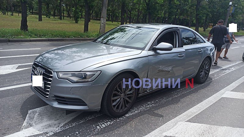  Audi и BMW столкнулись на проспекте в Николаеве
