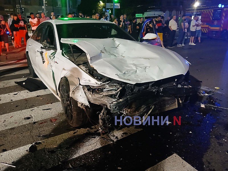 Два авто столкнулись в центре Николаева: женщина погибла, есть пострадавшие