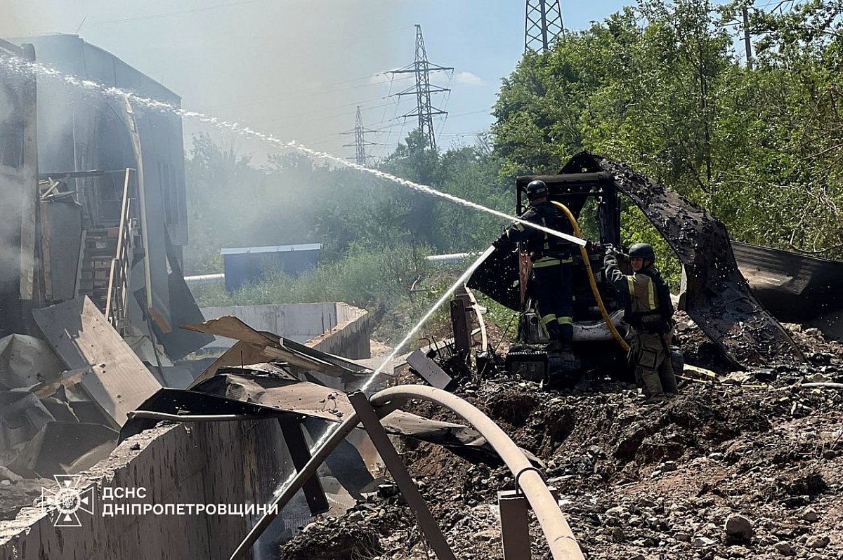Ракетный удар по Кривому Рогу: трое погибших и более двадцати раненых (фото)