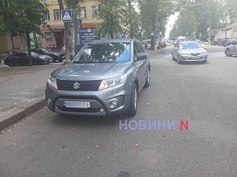 В центре Николаева «Сузуки» врезался в «Тойоту»