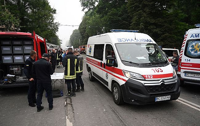 Молния попала в 6-летнюю девочку во Львове