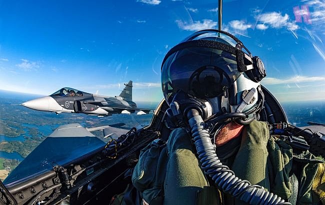 Украина и Швеция договорились о закупке истребителей Gripen E и пакете поддержки