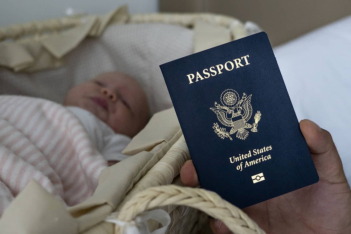 В США могут запретить въезд беременным: инициатива администрации Трампа