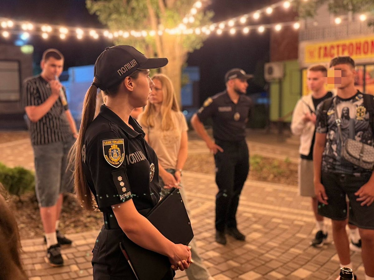 В Южноукраинске во время рейда «Дети улицы» выявили подростков с алкоголем
