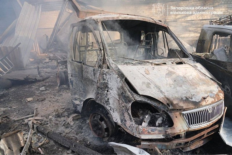 Россия ударила по Запорожью авиабомбами: тысячи жителей остались без света, есть пострадавшие