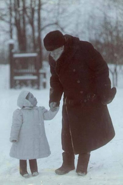 Лев Толстой с внучкой Татьяной Суxотиной. ФОТО