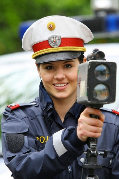 Как выглядят девушки-полицейские в 30 странах мира