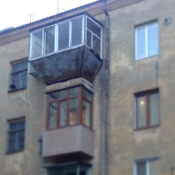  Безумные царь-балконы от горе-самоделкиных (19 фото) 