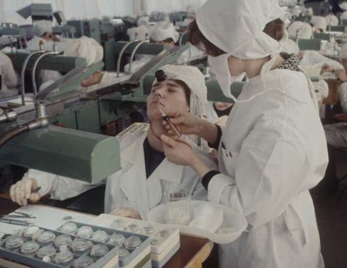 15 редких фото, демонстрирующих бесплатную советскую медицину