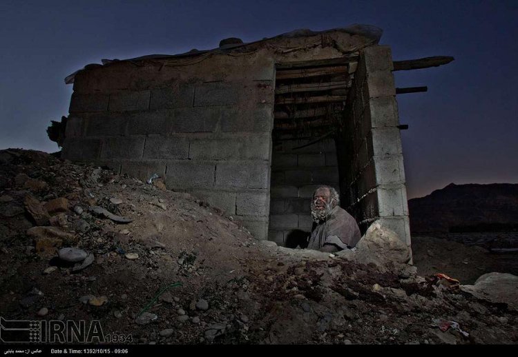 Житель иранской деревни не мылся 60 лет. ФОТО