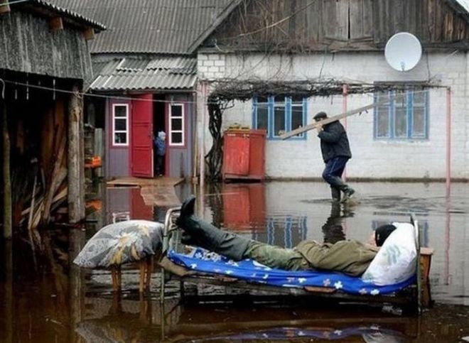 25 настолько хладнокровных и невозмутимых людей, что даже как-то не по себе