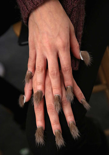 Новый модный тренд: меховые ногти. ФОТО