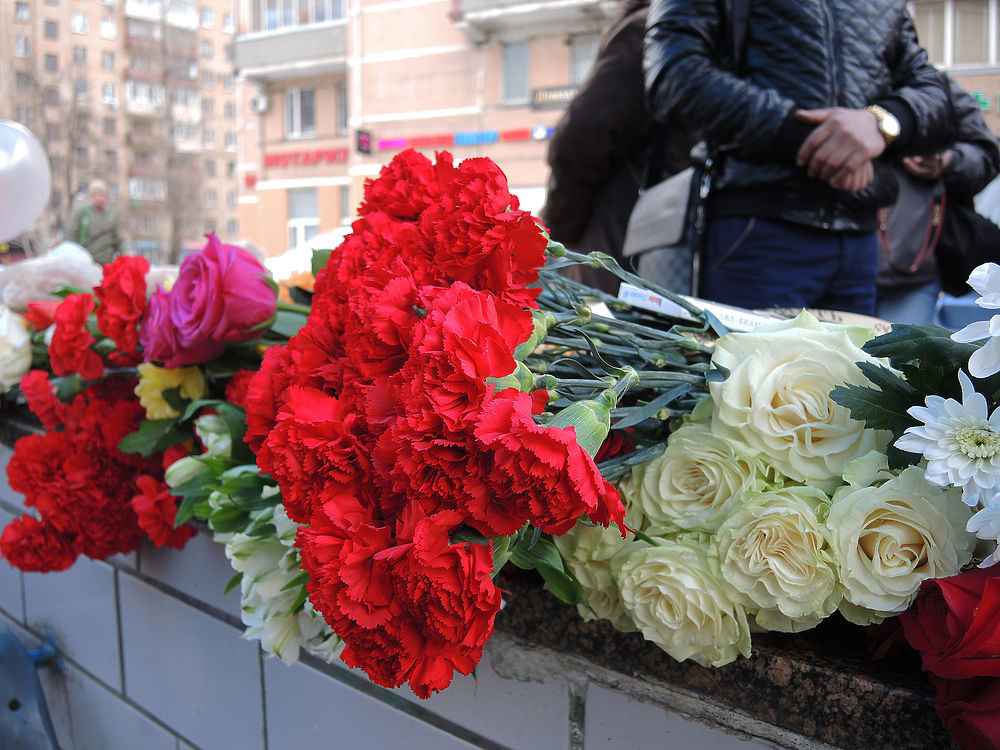  В Москве создали мемориал в память об убитой няней девочке. ФОТО