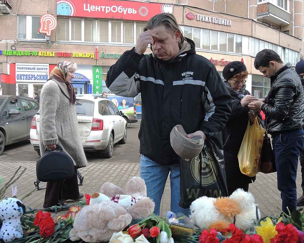  В Москве создали мемориал в память об убитой няней девочке. ФОТО