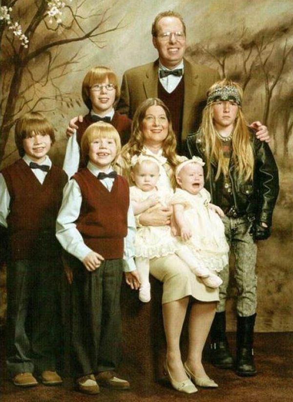 Смешные примеры испорченных семейных фотографий