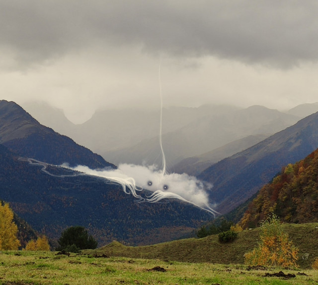 Призрачные облака в фотоманипуляциях Ворхи Санчес (фото)